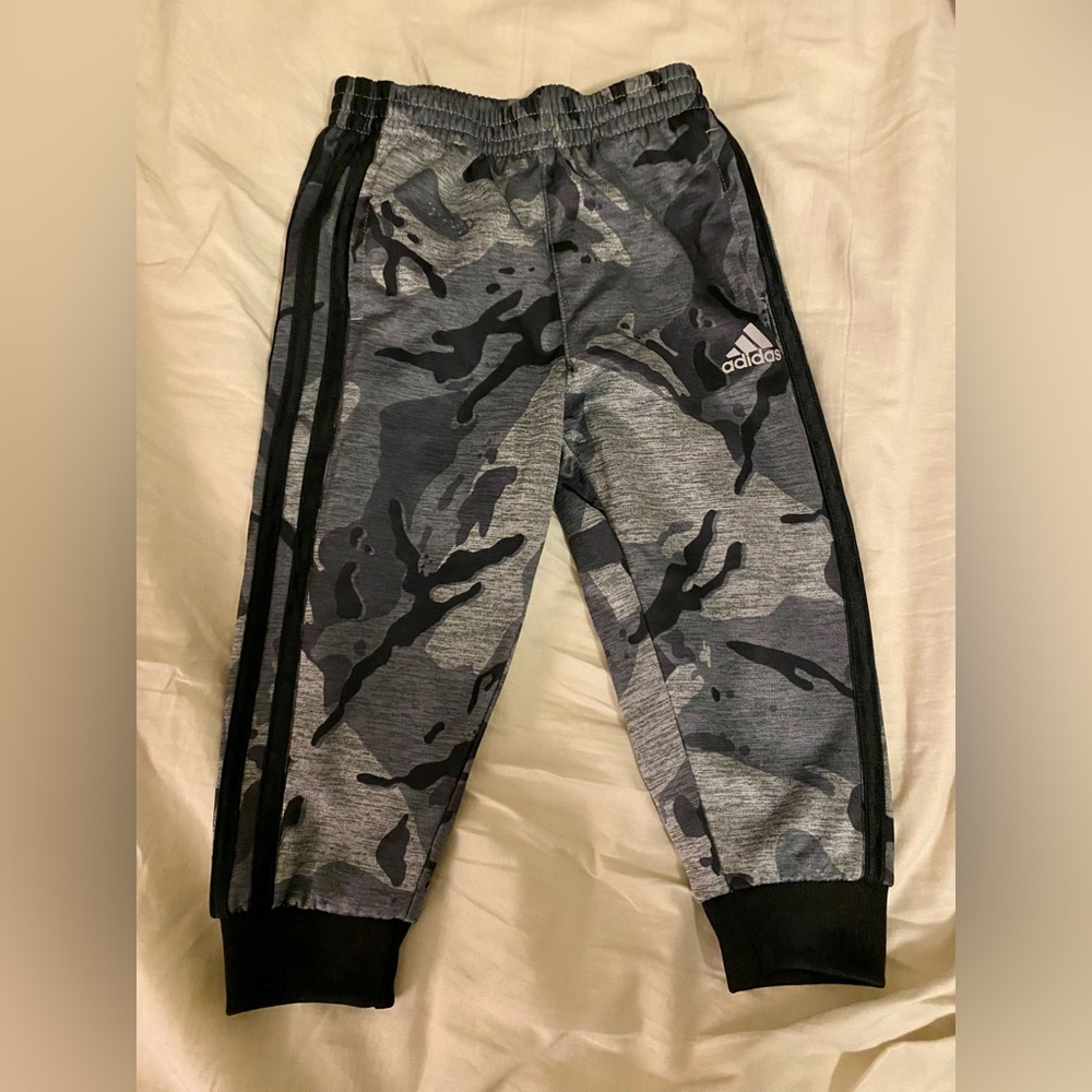 Adidas gray camo toddler boy joggers 2T